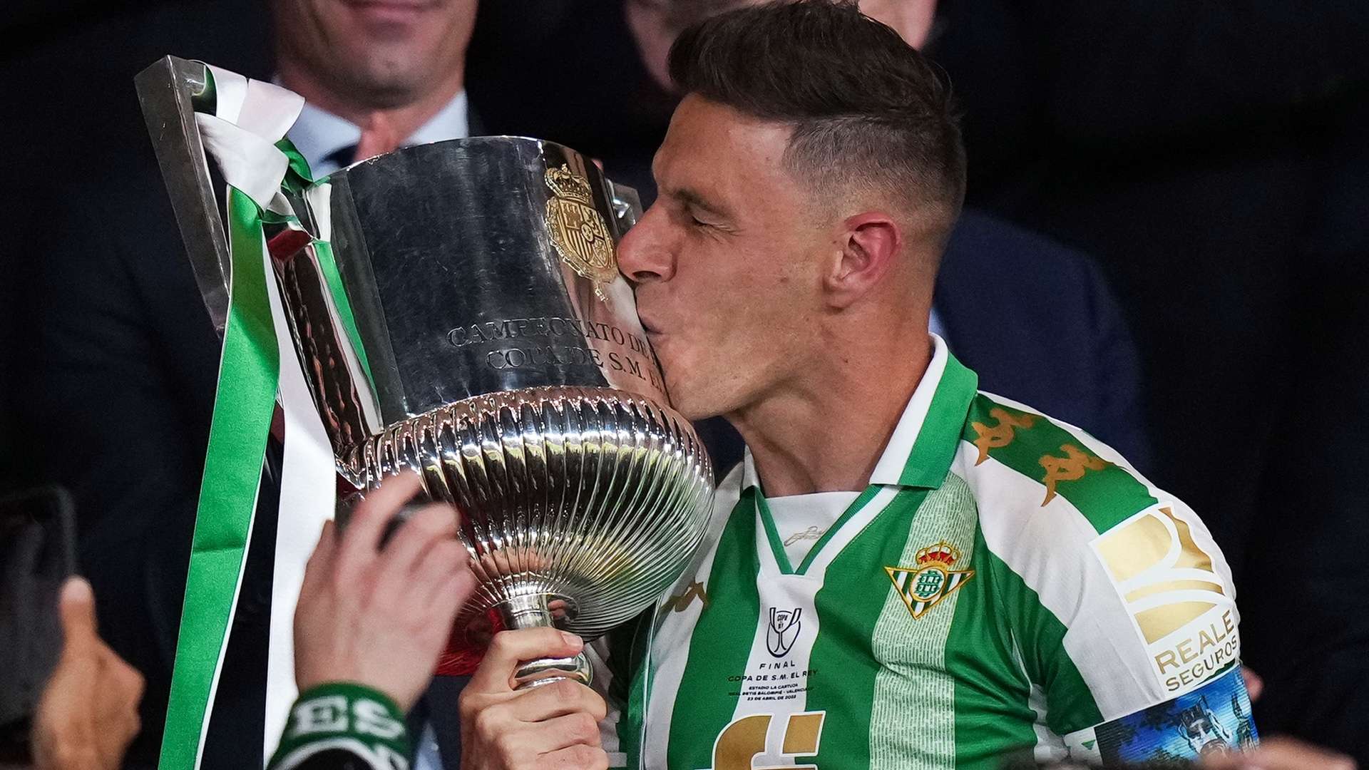 擊核心的角 擊核心的角